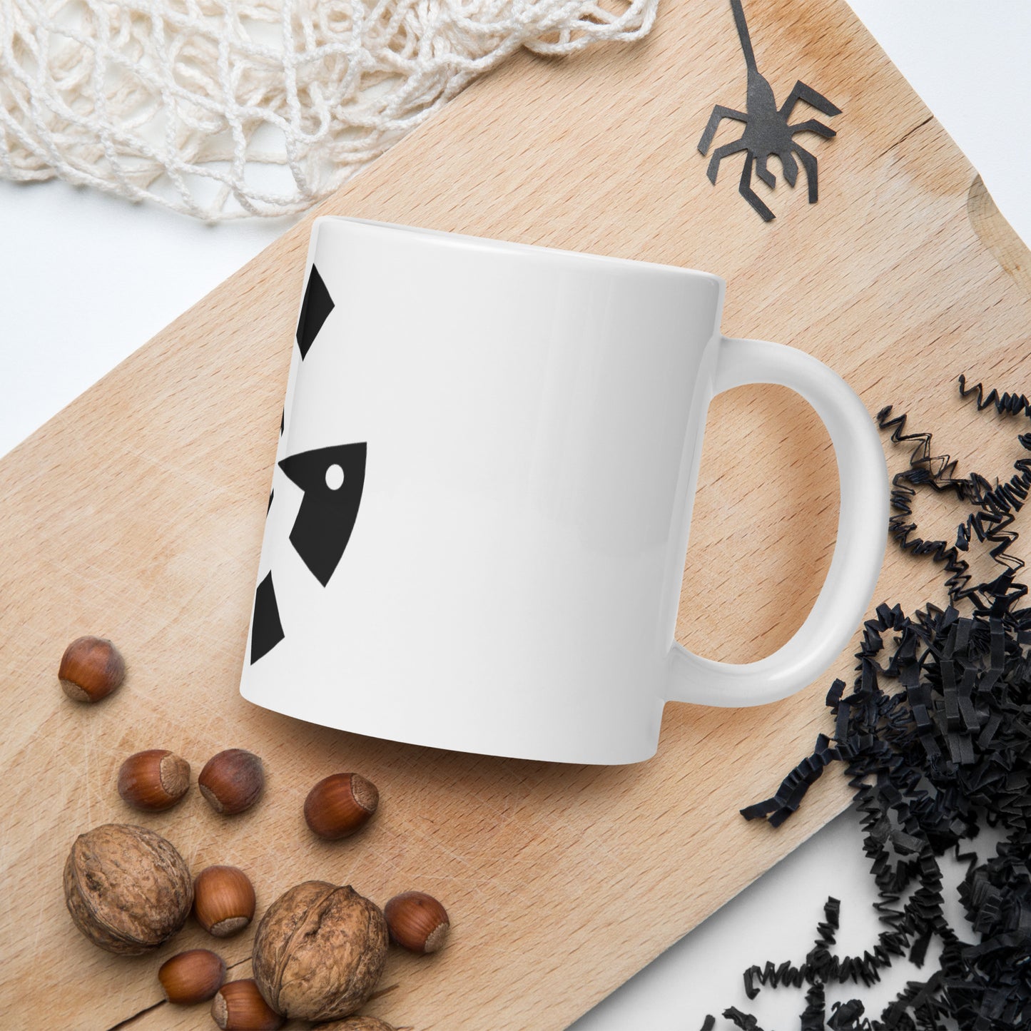 Big G Black White glossy mug